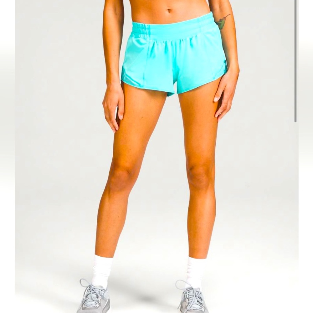 ISO - ELECTRIC TURQUOISE HOTTY HOT 2.5 INCH SIZE 4 LULULEMON 😊😊